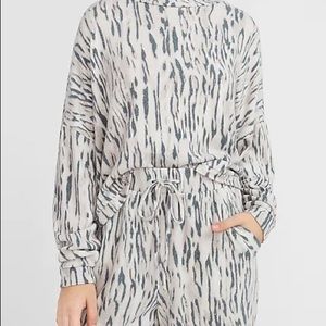 NEW ~ EXPRESS COZY LEOPARD MOCK NECK SWEATSHIRT